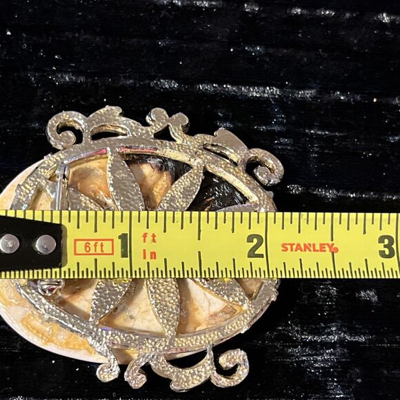 Beautiful Vintage Hand Painted Floral Porcelain Brooch Ornate Silver Tone Frame - Picture 6 of 6